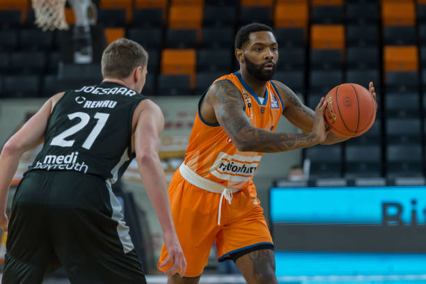 久经沙场的 久经沙场的